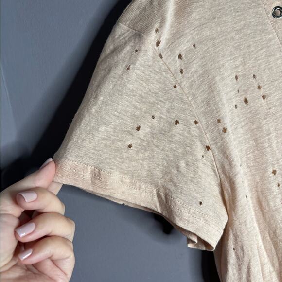 Olivaceous Light Pink Short Sleeve Distressed Top With Lace Up Detail Size Lg - Picture 4 of 6